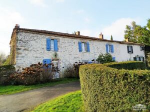 artisan renovation enduit maison pierre moutiers les mauxfaits vendee